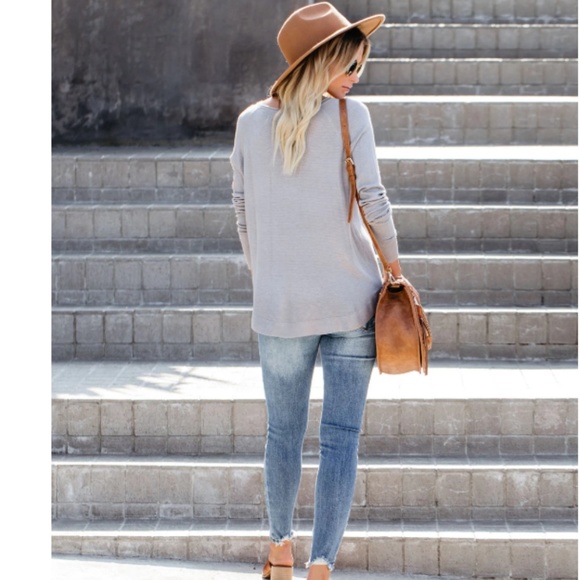 CYNTHIA Light Weight Knit Sweater - Picture 3 of 8